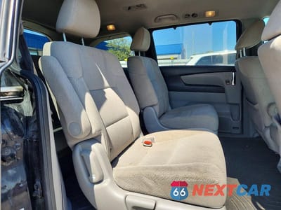 Zdjęcie 11 z 14 samochodu: 2016 HONDA ODYSSEY SE VIN:5FNRL5H38GB054166 - miniatura