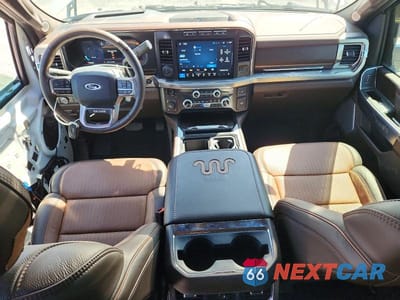 Zdjęcie 8 z 12 samochodu: 2024 FORD F350 SUPER DUTY VIN:1FT8W3BT8REG01473 - miniatura