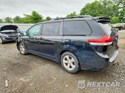 Drugie zdjęcie samochodu z przodu: 2013 TOYOTA SIENNA LE VIN:5TDKK3DC0DS398743 - miniatura