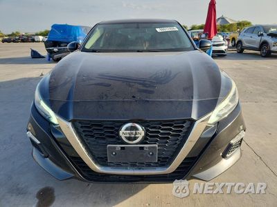 Piąte zdjęcie samochodu w środku: 2019 NISSAN ALTIMA SR VIN:1N4BL4CV3KC259961 - miniatura