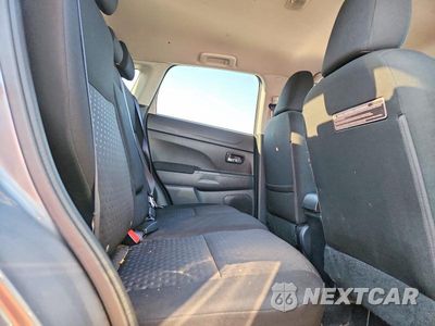 Zdjęcie 11 z 13 samochodu: 2012 MITSUBISHI OUTLANDER SPORT SE VIN:JA4AR4AU9CZ009017 - miniatura