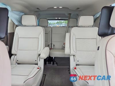 Zdjęcie 10 z 13 samochodu: 2024 GMC YUKON XL DENALI VIN:1GKS2JKL4RR378349 - miniatura