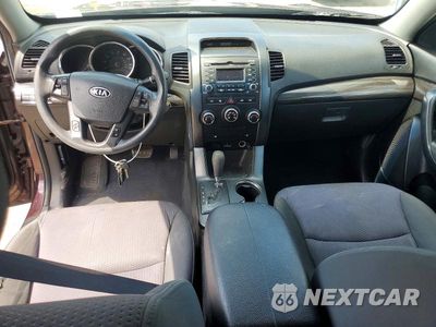 Zdjęcie 8 z 13 samochodu: 2011 KIA SORENTO LX VIN:5XYKT4A15BG151704 - miniatura