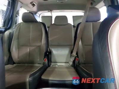 Zdjęcie 10 z 13 samochodu: 2019 KIA SEDONA EX VIN:KNDMC5C18K6549715 - miniatura
