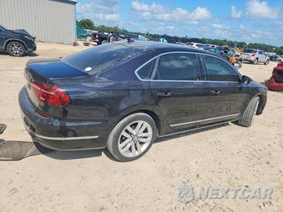 Trzecie zdjęcie samochodu z tyłu: 2017 VOLKSWAGEN PASSAT SEL PREMIUM VIN:1VWCT7A36HC051046 - miniatura