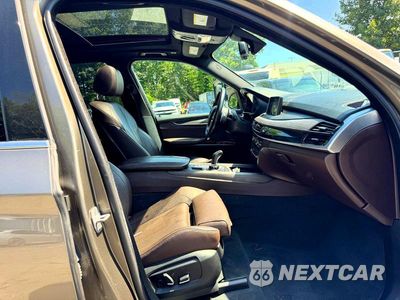 Zdjęcie 8 z 12 samochodu: 2018 BMW X5 XDRIVE50I VIN:5UXKR6C58J0U15446 - miniatura
