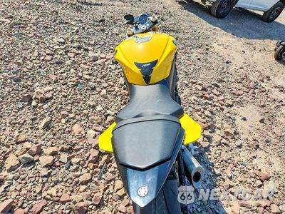 Zdjęcie 6 z 9 samochodu: 2008 YAMAHA YZFR6 VIN:JYARJ16E18A002337 - miniatura