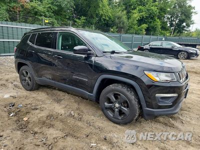 Czwarte zdjęcie samochodu z boku: 2018 JEEP COMPASS LATITUDE VIN:3C4NJDBB5JT307984 - miniatura