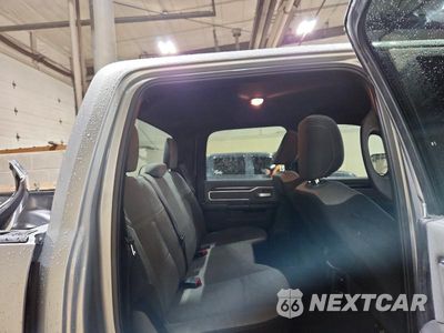 Zdjęcie 10 z 12 samochodu: 2022 RAM 2500 BIG HORN/LONE STAR VIN:3C6UR5JL8NG248424 - miniatura