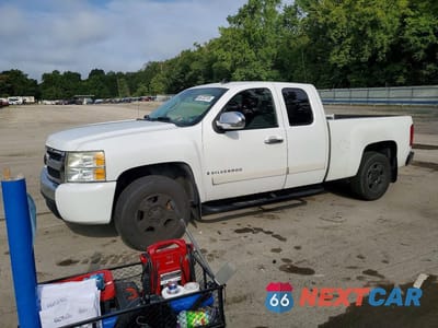2008 CHEVROLET SILVERADO K1500 1GCEK19JX8Z282883 - główne zdjęcie licytacji z USA - miniatura