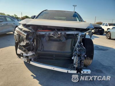 Piąte zdjęcie samochodu w środku: 2026 TOYOTA BZ XLE VIN:JTMBFAEB7TJ027041 - miniatura