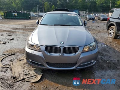 Piąte zdjęcie samochodu w środku: 2009 BMW 335 XI VIN:WBAPL33519A407358 - miniatura