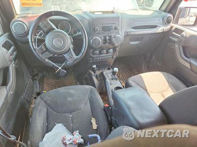 Zdjęcie 8 z 13 samochodu: 2017 JEEP WRANGLER UNLIMITED SPORT VIN:1C4BJWDG4HL530479 - miniatura