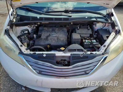 Zdjęcie 12 z 13 samochodu: 2011 TOYOTA SIENNA XLE 8-PASSENGER VIN:5TDYK3DC9BS096391 - miniatura