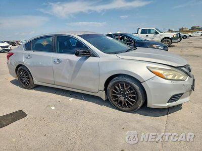 Czwarte zdjęcie samochodu z boku: 2016 NISSAN ALTIMA 2.5 S VIN:1N4AL3AP2GN334381 - miniatura