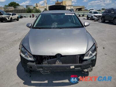 Piąte zdjęcie samochodu w środku: 2017 VOLKSWAGEN GOLF SPORTWAGEN S VIN:3VWC17AUXHM501861 - miniatura