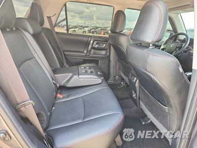 Zdjęcie 10 z 12 samochodu: 2023 TOYOTA 4RUNNER TRD OFF-ROAD PREMIUM VIN:JTERU5JR5P6197322 - miniatura