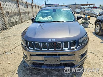 Piąte zdjęcie samochodu w środku: 2017 JEEP COMPASS LATITUDE VIN:3C4NJCBB3HT669400 - miniatura