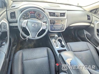 Zdjęcie 8 z 12 samochodu: 2016 NISSAN ALTIMA 2.5 S VIN:1N4AL3AP0GC127712 - miniatura