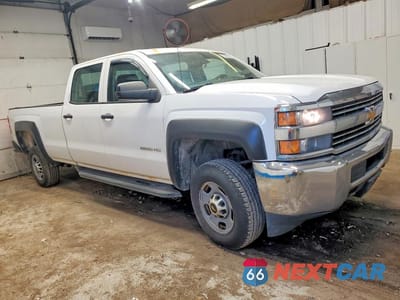 Czwarte zdjęcie samochodu z boku: 2015 CHEVROLET SILVERADO C2500 HEAVY DUTY VIN:1GC1CUEG7FF158527 - miniatura