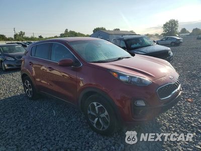 Czwarte zdjęcie samochodu z boku: 2020 KIA SPORTAGE LX VIN:KNDPMCAC3L7734446 - miniatura