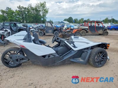 2024 POLARIS SLINGSHOT S WITH TECHNOLOGY PACKAGE 57XAATGD4R8163025 - główne zdjęcie licytacji z USA - miniatura