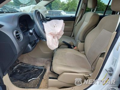 Zdjęcie 7 z 13 samochodu: 2012 JEEP COMPASS SPORT VIN:1C4NJCBA2CD677171 - miniatura