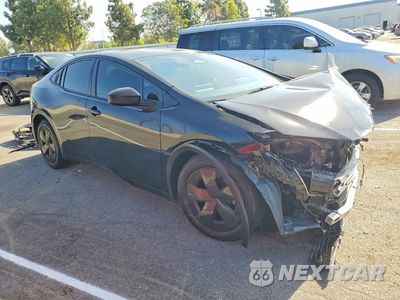 Czwarte zdjęcie samochodu z boku: 2024 TOYOTA PRIUS LE VIN:JTDACAAU6R3024642 - miniatura