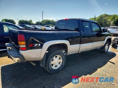 Trzecie zdjęcie samochodu z tyłu: 2005 GMC NEW SIERRA K1500 VIN:1GTEK19BX5Z236121 - miniatura