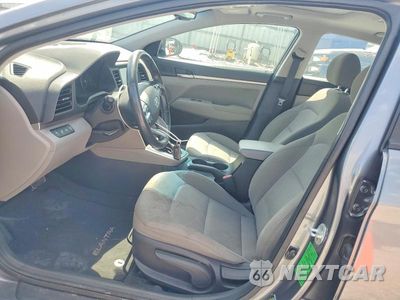 Zdjęcie 7 z 12 samochodu: 2019 HYUNDAI ELANTRA VALUE EDITION VIN:5NPD84LF4KH455182 - miniatura