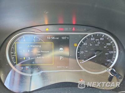 Zdjęcie 9 z 14 samochodu: 2019 NISSAN KICKS SR VIN:3N1CP5CU6KL517901 - miniatura