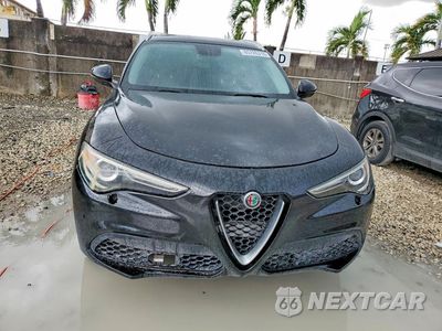Piąte zdjęcie samochodu w środku: 2018 ALFA ROMEO STELVIO VIN:ZASFAKAN7J7B87945 - miniatura