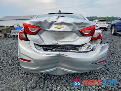 Zdjęcie 6 z 12 samochodu: 2018 CHEVROLET CRUZE LS VIN:1G1BC5SM6J7221469 - miniatura
