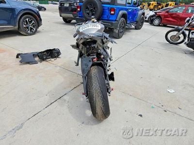 Czwarte zdjęcie samochodu z boku: 2014 YAMAHA YZFR6 VIN:JYARJ16E9EA031841 - miniatura