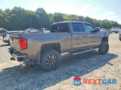 Trzecie zdjęcie samochodu z tyłu: 2015 CHEVROLET SILVERADO K2500 HEAVY DUTY LTZ VIN:1GC1KWE83FF549228 - miniatura