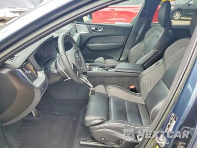 Zdjęcie 7 z 14 samochodu: 2022 VOLVO XC60 B5 R-DESIGN VIN:YV4L12DM7N1079412 - miniatura