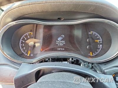 Zdjęcie 9 z 14 samochodu: 2018 JEEP GRAND CHEROKEE OVERLAND VIN:1C4RJFCG4JC119038 - miniatura