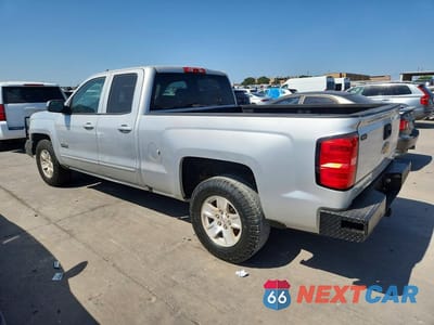 Drugie zdjęcie samochodu z przodu: 2018 CHEVROLET SILVERADO C1500 LT VIN:2GCRCRECXJ1100957 - miniatura