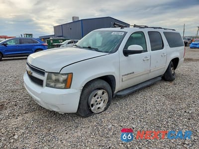 2011 CHEVROLET SUBURBAN K1500 LT 1GNSKJE36BR139762 - główne zdjęcie licytacji z USA - miniatura