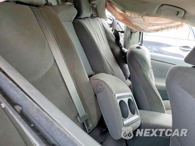 Zdjęcie 10 z 12 samochodu: 2011 TOYOTA PRIUS THREE VIN:JTDKN3DU7B0289258 - miniatura