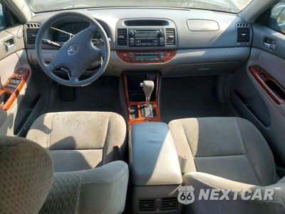 Zdjęcie 8 z 12 samochodu: 2002 TOYOTA CAMRY XLE VIN:4T1BE30K52U527391 - miniatura