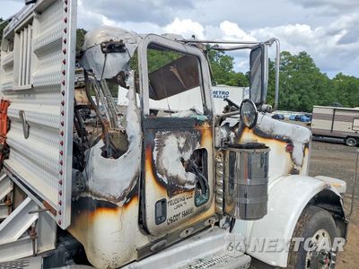 Zdjęcie 11 z 11 samochodu: 2021 PETERBILT 389 SEMI TRUCK VIN:1XPXD40X1MD732190 - miniatura