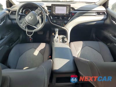 Zdjęcie 8 z 12 samochodu: 2021 TOYOTA CAMRY LE VIN:4T1C31AK9MU565609 - miniatura