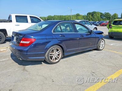 Trzecie zdjęcie samochodu z tyłu: 2014 MERCEDES-BENZ C 300 4MATIC VIN:WDDGF8AB7EA948396 - miniatura