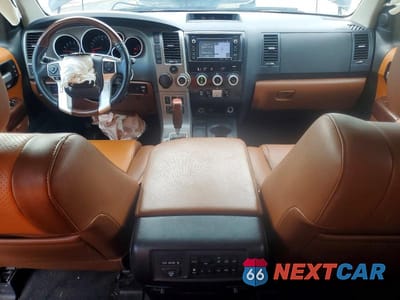 Zdjęcie 8 z 13 samochodu: 2014 TOYOTA SEQUOIA PLATINUM VIN:5TDYY5G17ES055329 - miniatura
