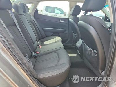 Zdjęcie 10 z 12 samochodu: 2017 KIA OPTIMA LX VIN:5XXGT4L36HG167203 - miniatura