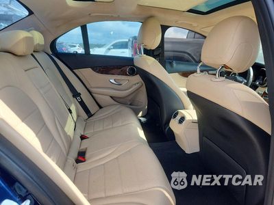 Zdjęcie 10 z 12 samochodu: 2016 MERCEDES-BENZ C 300 4MATIC VIN:55SWF4KB3GU141332 - miniatura