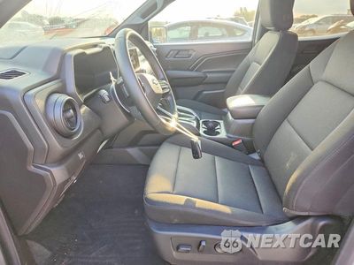 Zdjęcie 7 z 12 samochodu: 2026 CHEVROLET COLORADO VIN:1GCPTBEK9T1149422 - miniatura