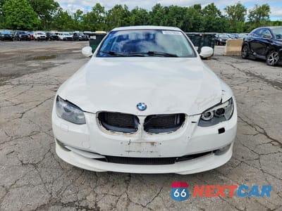 Piąte zdjęcie samochodu w środku: 2011 BMW 328 XI SULEV VIN:WBAKF5C57BE655450 - miniatura