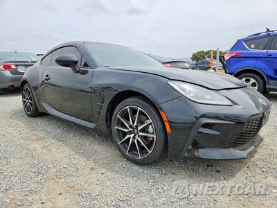 Czwarte zdjęcie samochodu z boku: 2024 TOYOTA GR86 BASE VIN:JF1ZNBB17R8760909 - miniatura
